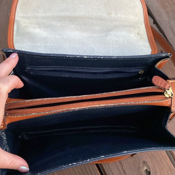 Vintage Navy Dooney and Burke Purse - Picture 9 of 9